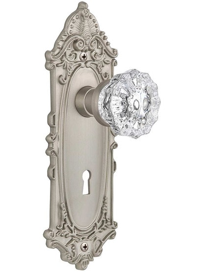 Largo Door Set with Fluted-Crystal Glass Knobs and Keyhole Single Dummy in Satin Nickel.